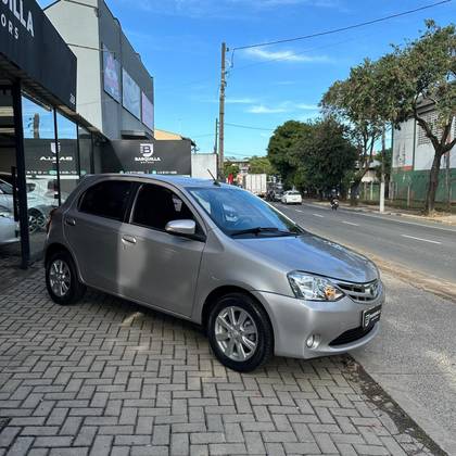 TOYOTA ETIOS 1.5 XLS 16V FLEX 4P AUTOMÁTICO TOYOTA ETIOS 1.5 XLS 16V FLEX 4P AUTOMÁTICO